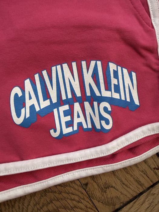 Продам дитячі шорти calvin klein jeans