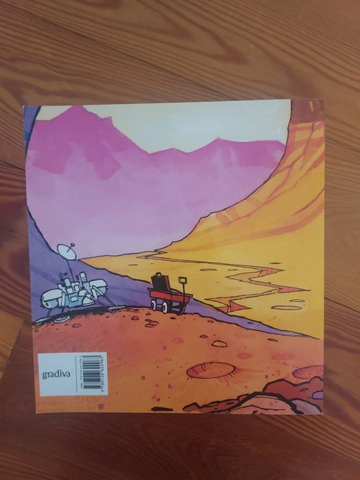 Livro juvenil BD "Monstros de Outro Planeta" Calvin & Hobbes