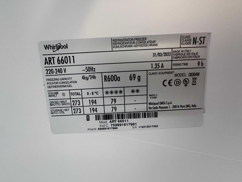 Frigorífico encastrável Whirlpool ART 66011 273L, como novo