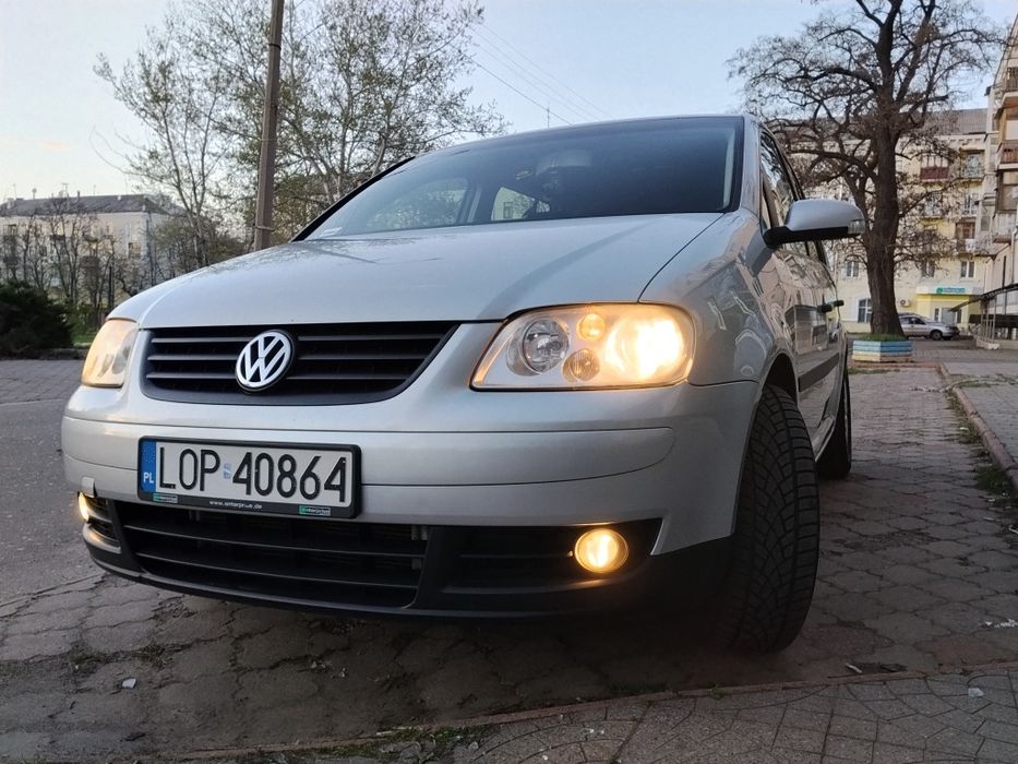 Фольксваген туран 1.9 tdi свіжо пригнаний, дуже хороший стан