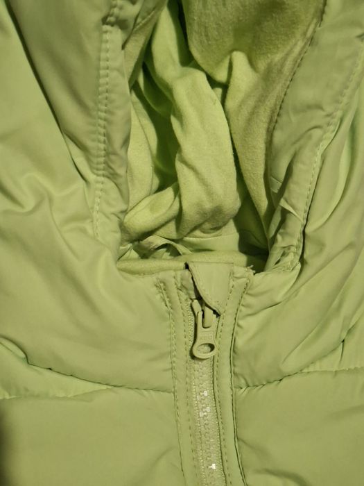 Жилктка на дівчинку 9-10 років