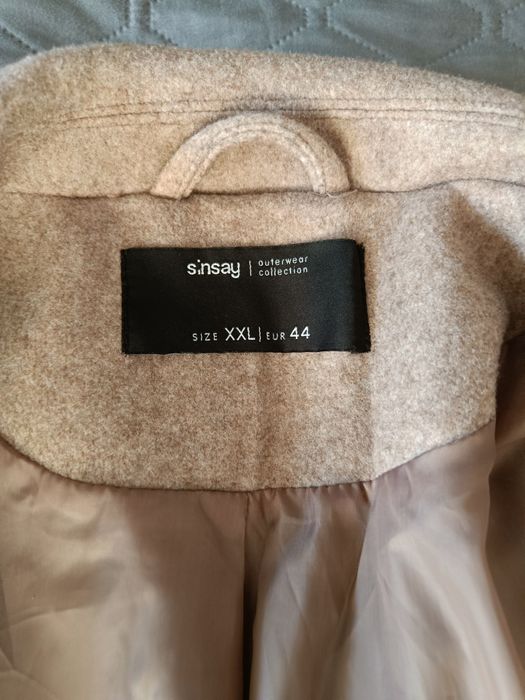 Płaszcz beżowy ciemny Sinsay xl