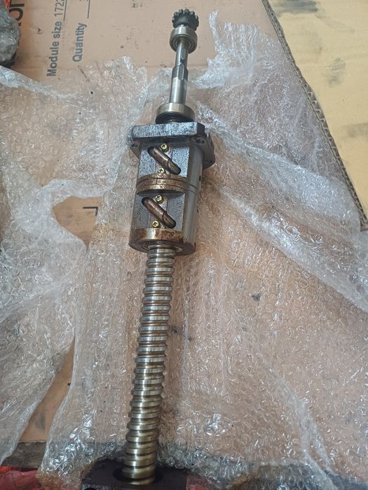 Okuma LB części mechaniczne