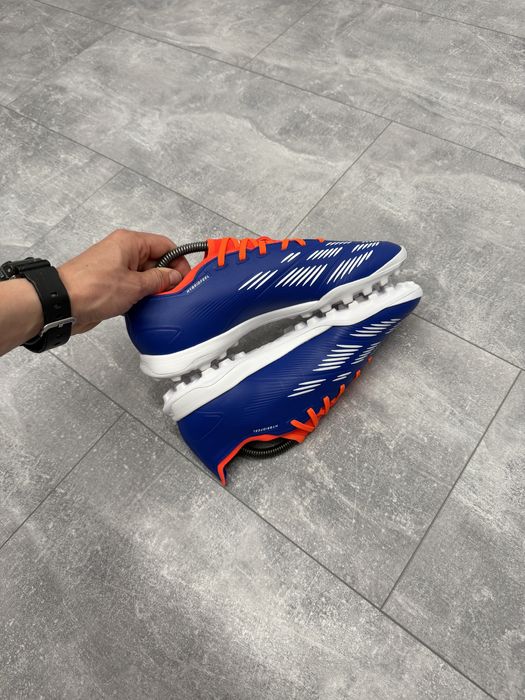 футбольні сороконіжки Adidas Predator League Turf