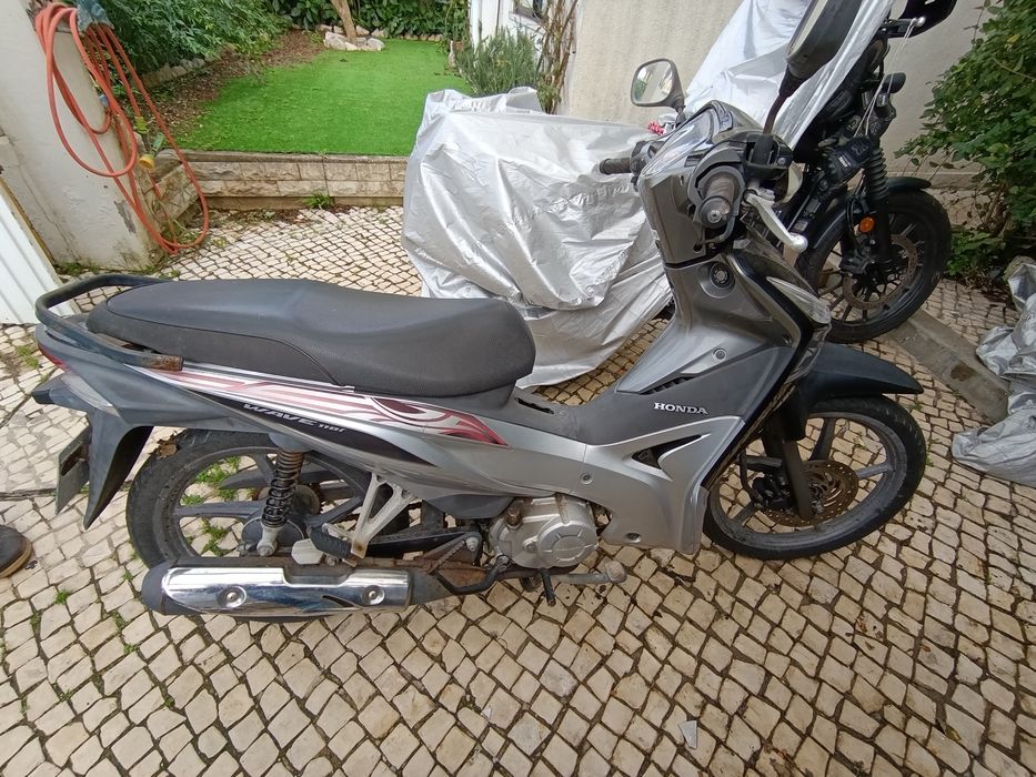 Honda Wave 110I - 04 tempos