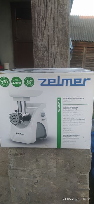 Продам мясорубку Zelmer 2.2 кВт