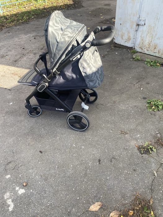 Дитяча коляска в добром стані
