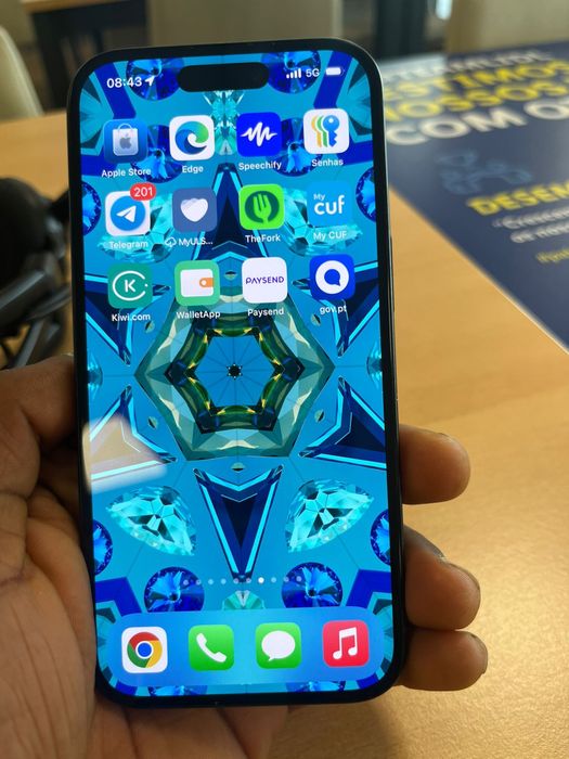 Vendo iphone 15 em bom estado