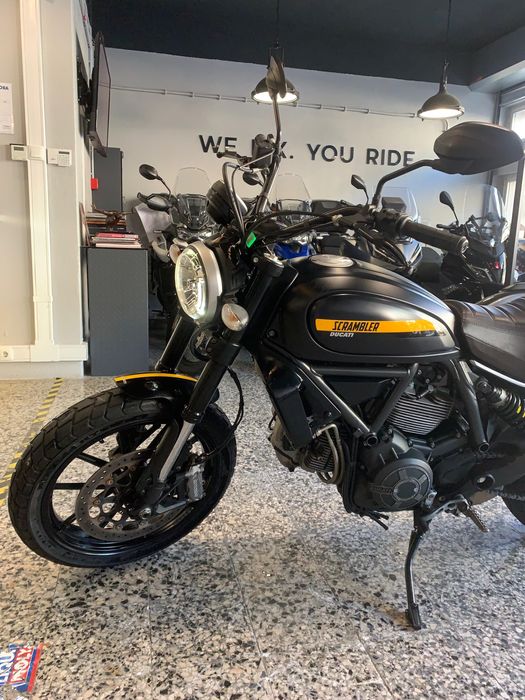 Ducati Scrambler 800 com apenas 3090 Kms