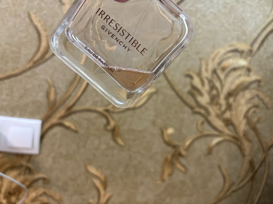Givenchy Irresistible оригинал остаток.