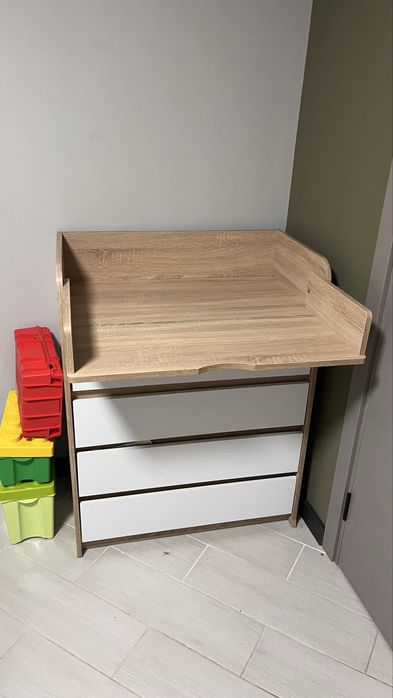 Комод з пеленатором