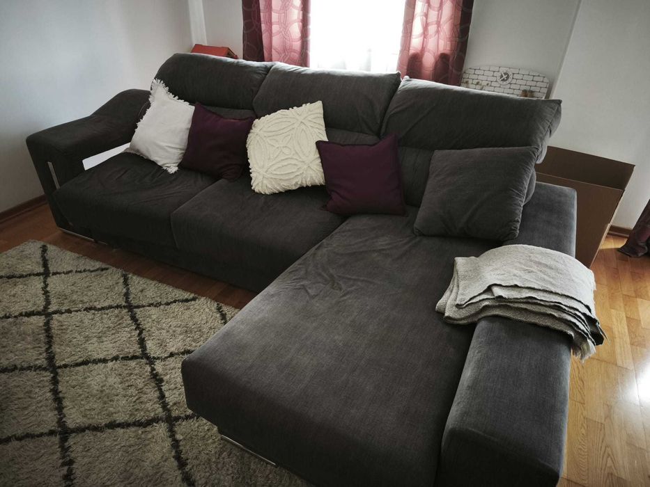 Sofá com chaise long marca "ok sofás"