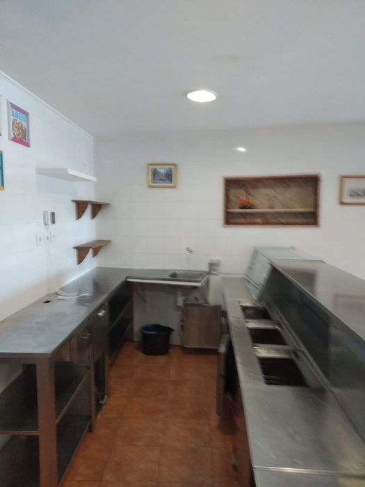 Aluga-se café no centro de Setúbal zona ribeirinha