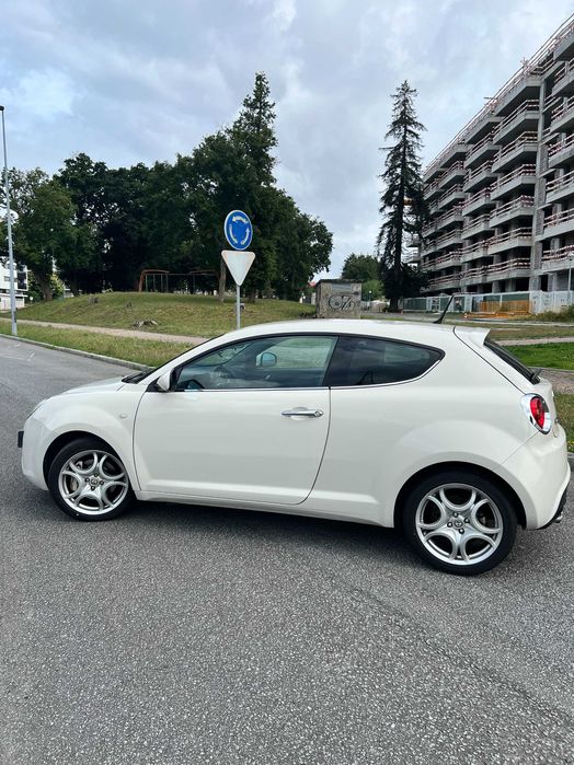 Alfa Romeo Mito 1.4 T-Jet 155 cv