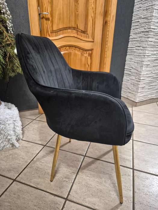 Fotel krzesło welurowe tapicerowane
