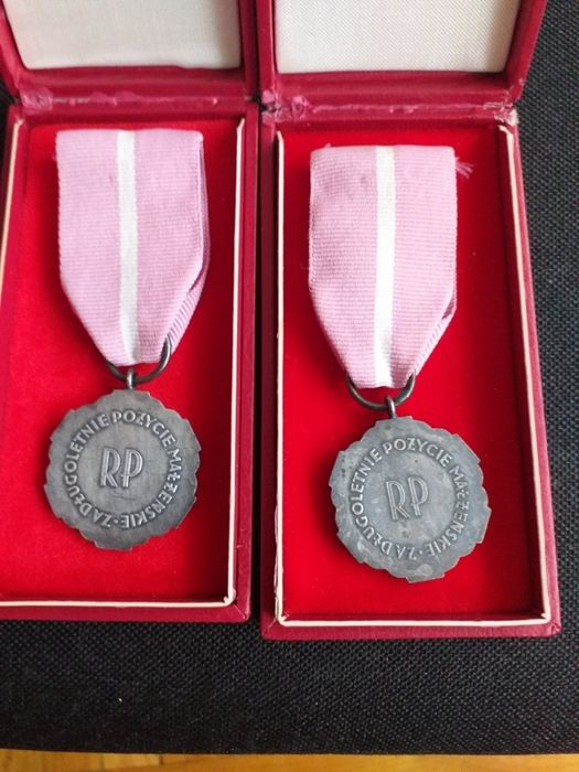 2 Medale.za długoletnie pożycie małżeńskie