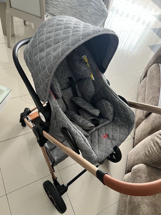 Carrinho de Bebé Trio 3 em 1 Midas (99x61x94 cm) em otimo estado
