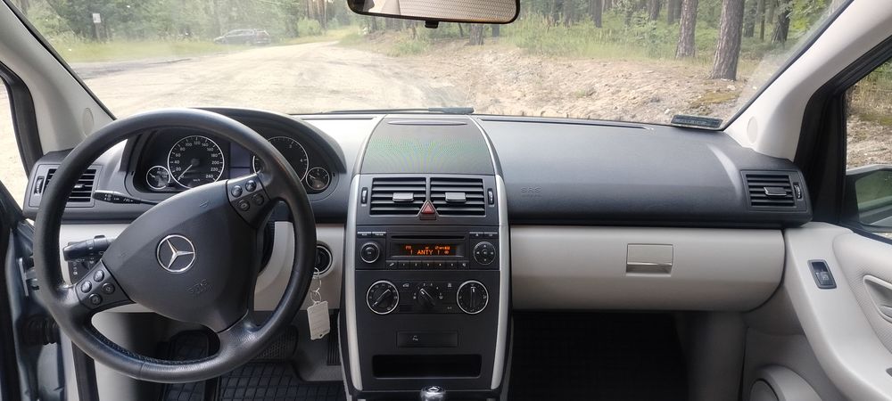 Mercedes Benz A 180