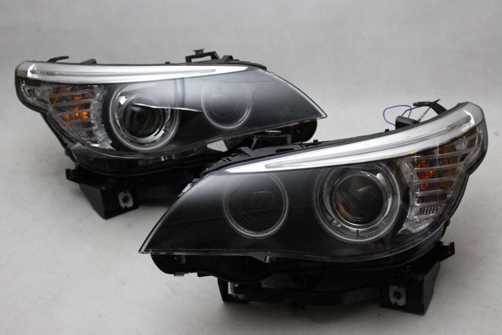 Reflektory Lampy przednie przód BMW E60 E61 05-07 D1S XENON RINGI LED