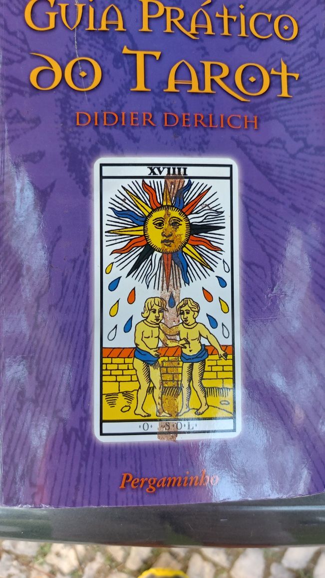 Descubra o que o tarot do destino revela para você