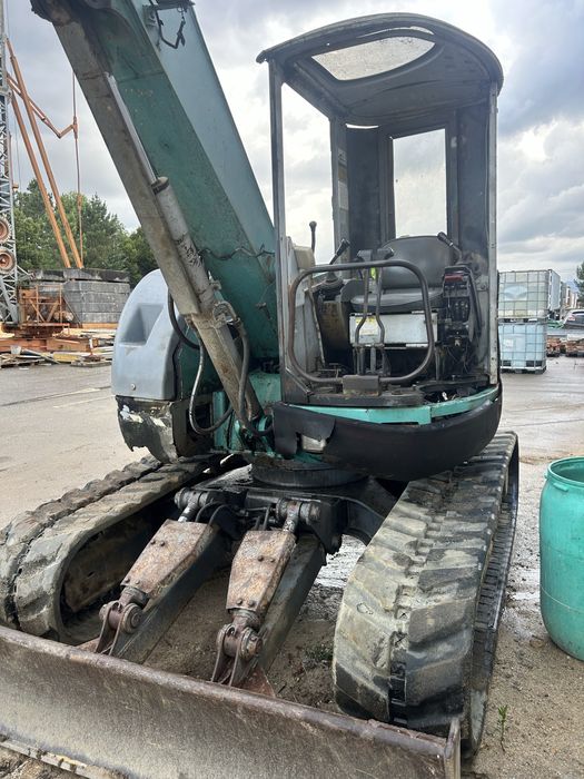 Giratoria kobelco 7,5 ton raio zero