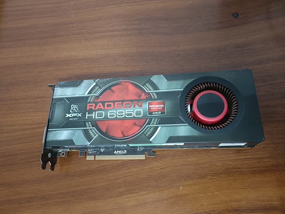AMD radeon HD 6950 2gb