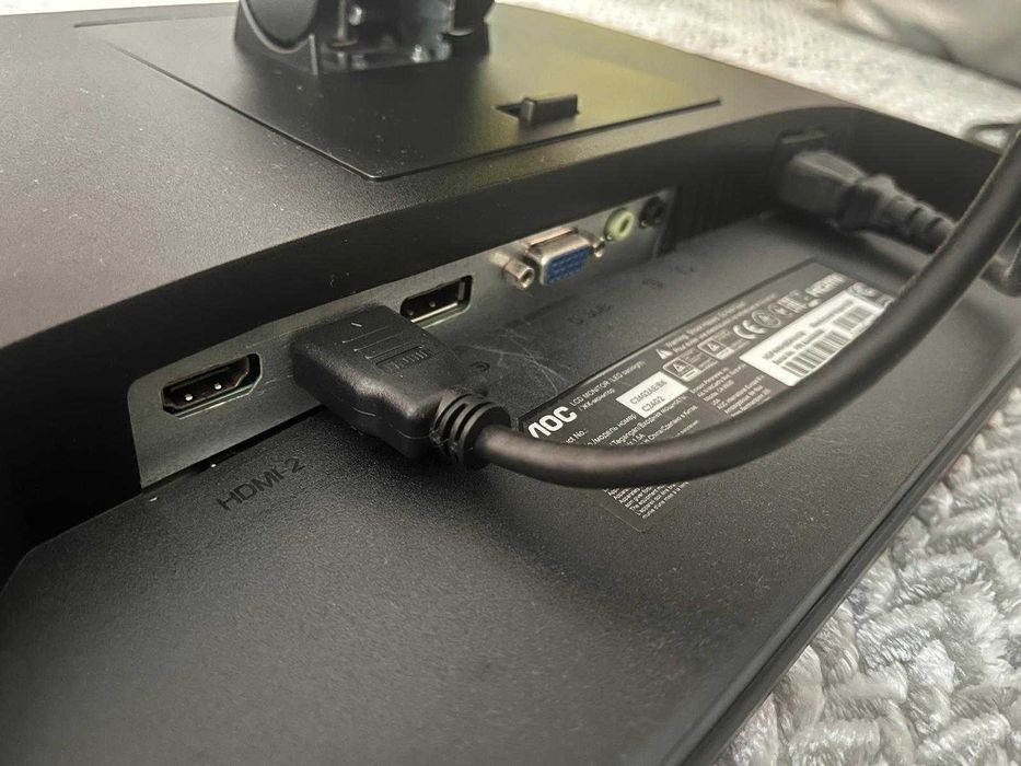 Monitor Gaming AOC 24" Curvo 165Hz Full HD