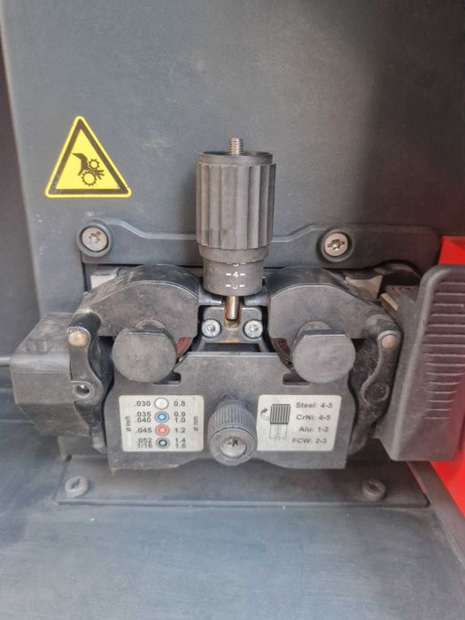 Máquina de Soldar Fronius TPS 320i C Pulse 320A MIG/MAG