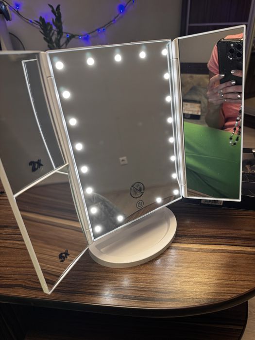 Дзеркало для макіяжу з led підсвіткою cien beauty