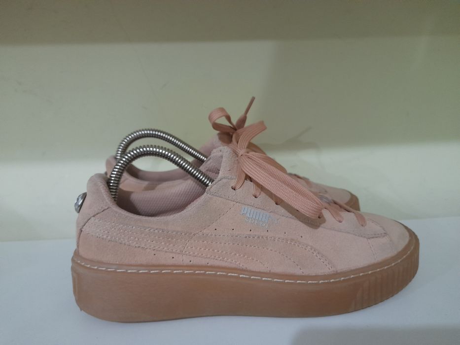 Женские кроссовки Puma Suede Platform Speckled, 38( 24 см)

Источник