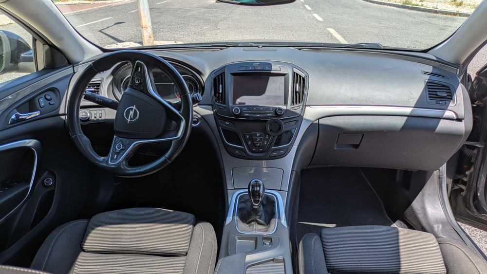 Opel Insignia Sports Tourer — fotografia 8