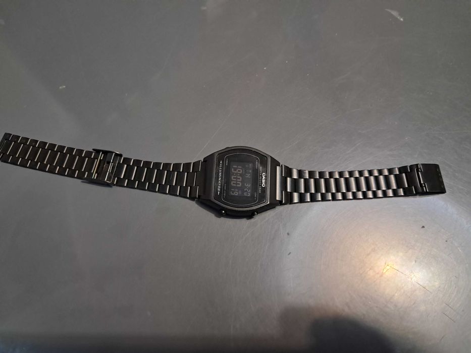 Zegarek casio Illuminator