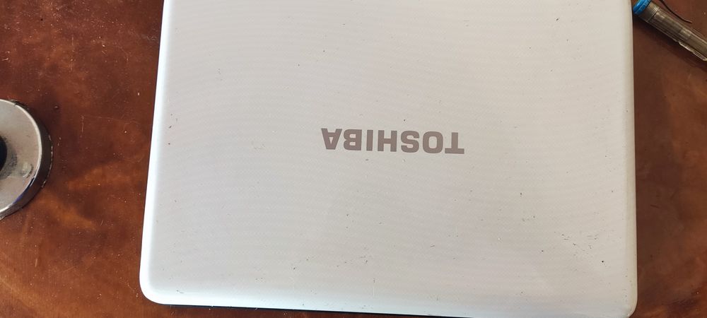 Toshiba Laptop Material, Model Shown in Image 164552718191617121