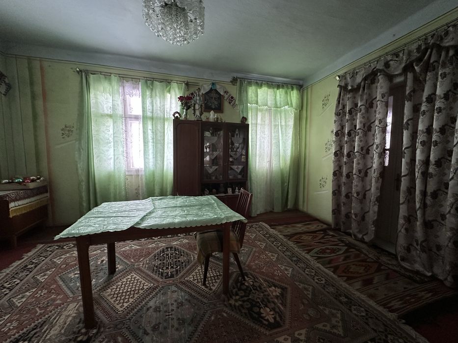 Продається будинок  поблизу м.Стебника (с.Доброгостів)