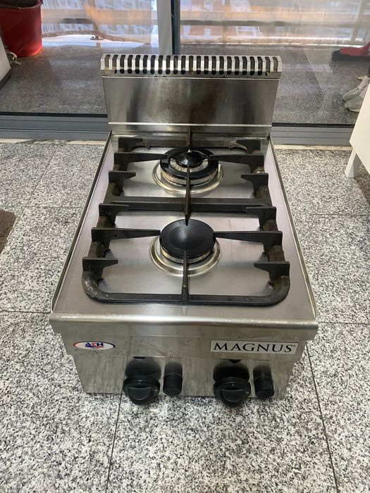 Fogão a bancada com 2 queimadores