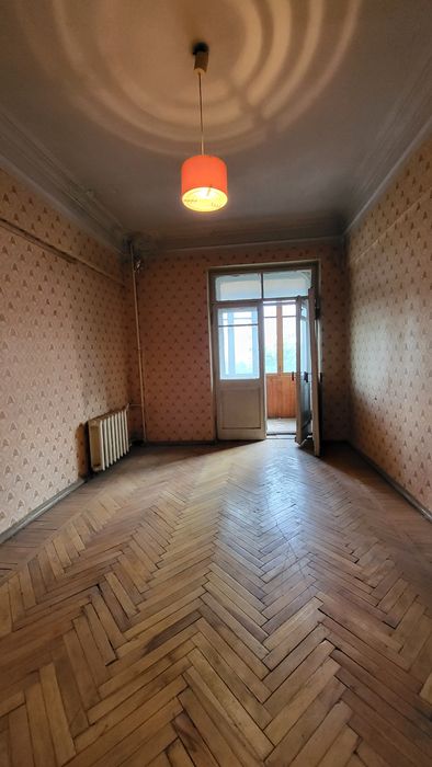 Срочно! Продам 3 комнатную квартиру, сталинка, "литерка" метро Вокзальная