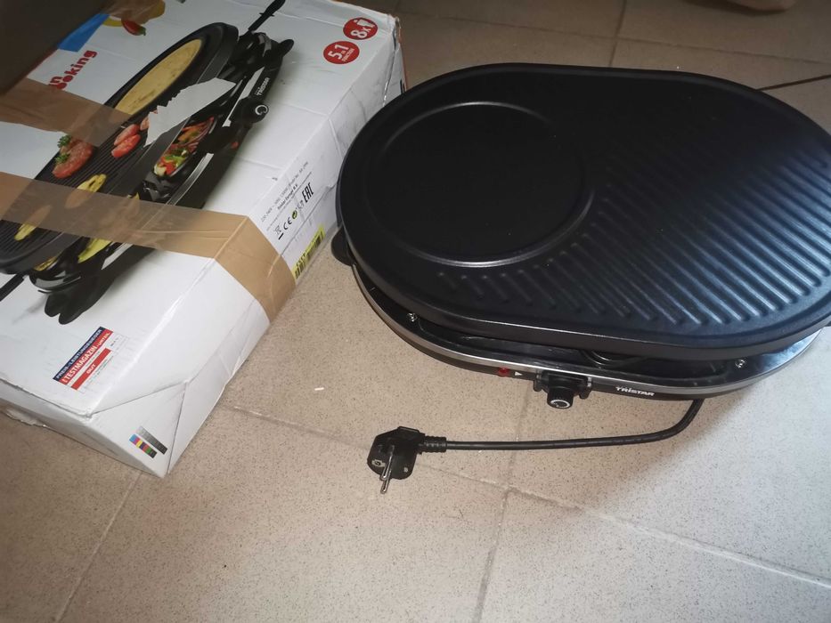 Grill domowy elektryczny rodziny dla 8 osób Tristar RA2996 43 Cm +8