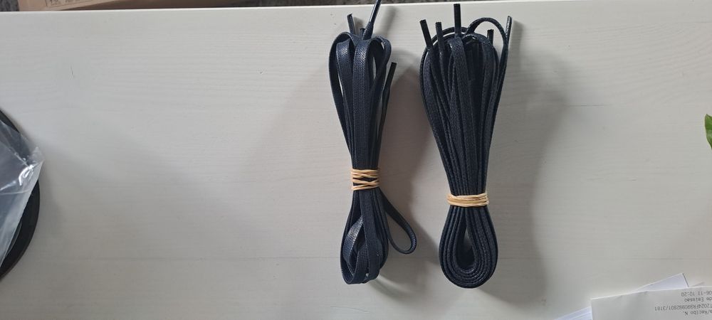 Cordões azuis escuros NOVOS