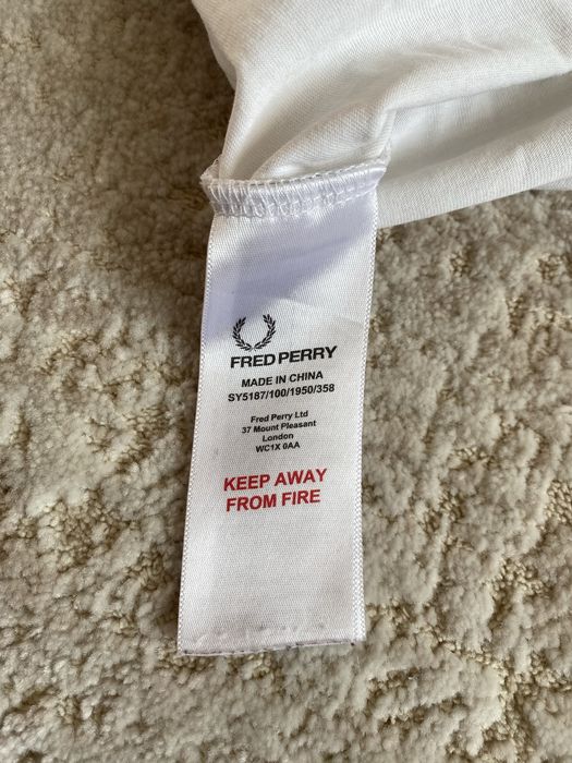 Лонгслив від Fred Perry