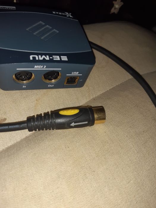 Sprzedam interfeis E-Mu Xmidi 2X2 32 Kanałowy USB MIDI Model EM8750