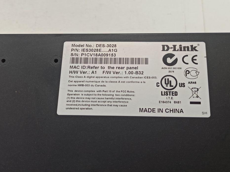 Коммутатор сетевой D-Link DES-3028