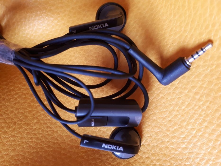 Auriculares nokia ponta fina