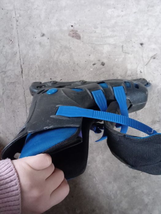 Ролики 37 розмір із захистом