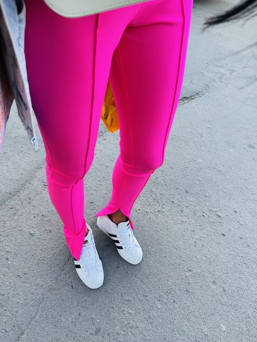 Жіночі лосіни Zara з розрізами штани брюки