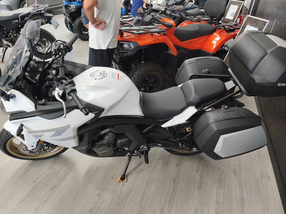 CF Moto 650 GT -  Como Nova