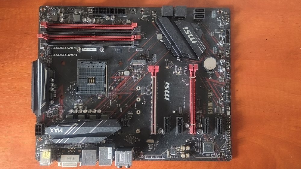 Материнська плата MSI B450 GAMING PLUS MAX