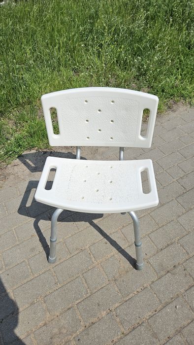 Krzesło rehabilitacyjno-prysznicowe
