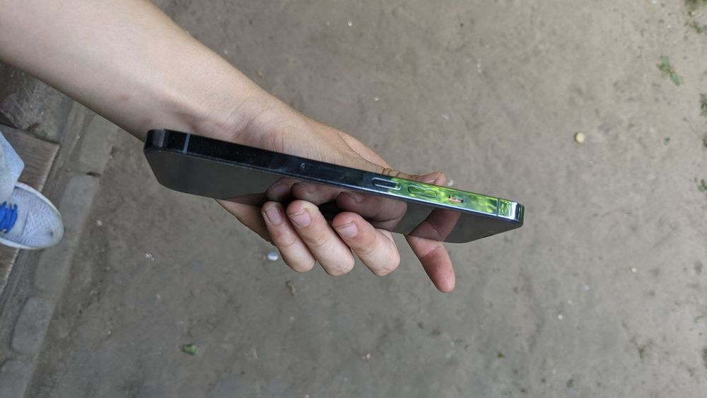 Iphone 13 pro вжеваниц 128гб  77% замінений на оригінал