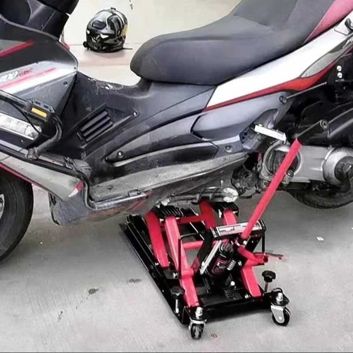 976 - Macaco carrinho Hidráulico para motos capacidade 700kg