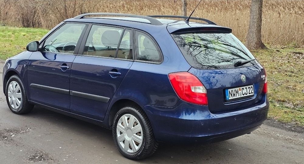 Skoda Fabia II 2009R Benzyna Klima Elektryka Relingi Serwisowana Ładna